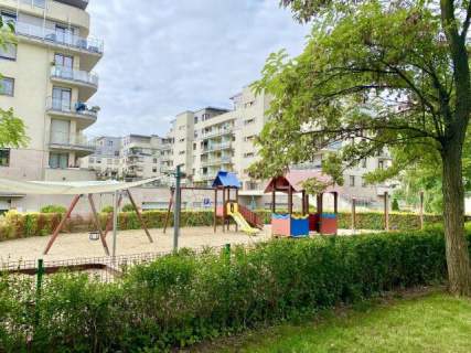 Belveder Park z zamykanym garażem baklon 9m2