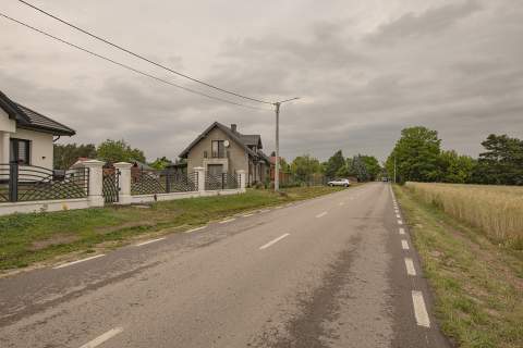 Działka w spokojnej okolicy, blisko Warszawy