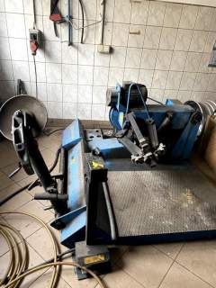 OBIEKT KOMERCYJNY Z PLACEM MANEWROWYM I ZAPLECZEM SANITARNYM,...