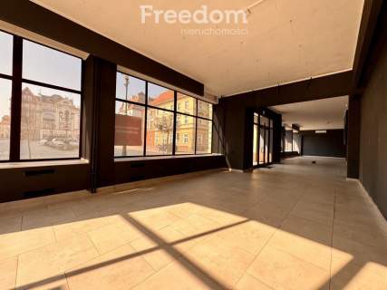 Lokal handlowo-usługowy 280 m Centrum Brzegu
