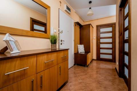 os. Mickiewicza 48m2 2 pokoje z balkonem
