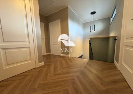 Nowoczesny w pełni wyposażony lokal Premium