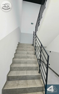 Nowoczesny budynek biurowo-magazynowy Mielec SSE