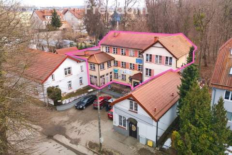 Dochodowy lokal użytkowy 587 m   budynek