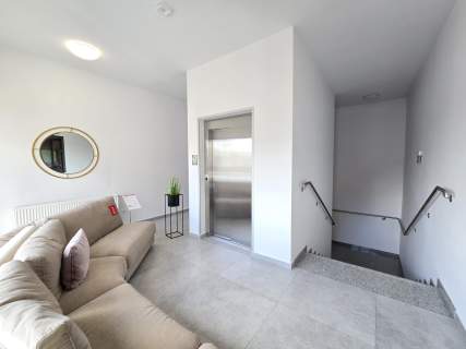 Nowoczesny salon o powierzchni ok 316 m2