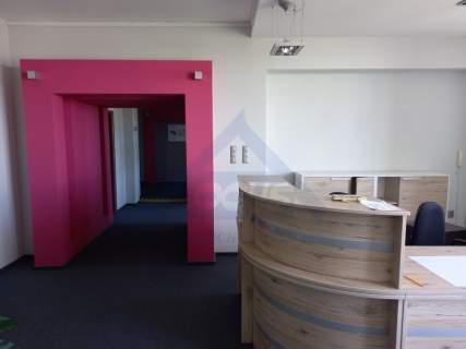 Biuro do wynajęcia Włochy 200m2