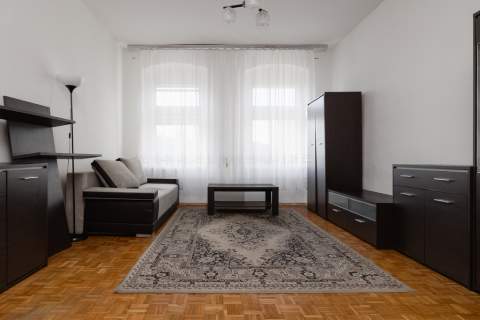 2 pokoje kamienica rezerwacja
