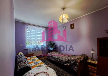 2 pokoje z balkonem ,II piętro 50m2