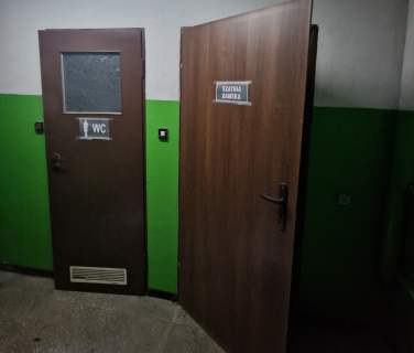 Obiekt przemysłowych/ nieruchomość komercyjna / parking / pl