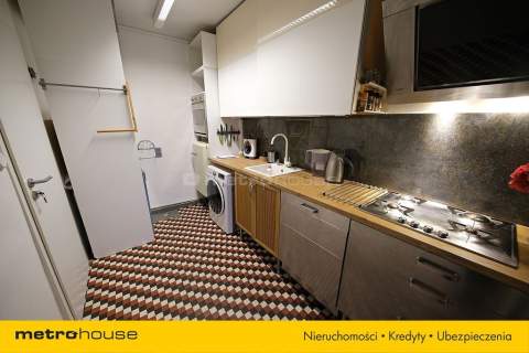 Apartament przy METRO do zamieszkania lub biuro