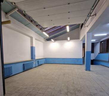 Obiekt przemysłowych/ nieruchomość komercyjna / parking / pl