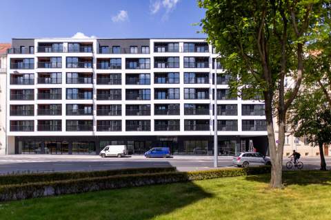 Lokal usługowy 164m2 Wyszyńskiego witryny