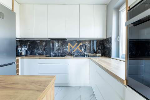 3 pokoje 60 m balkon 7m Wysoki standard