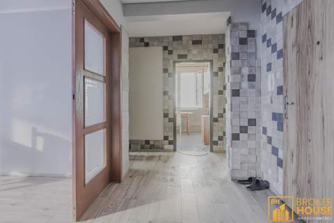 3 pokoje z dużym i słonecznym balkonem 