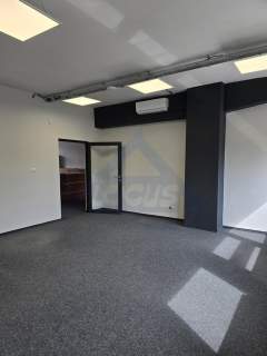 Do wynajęcia biuro Włochy 195m2