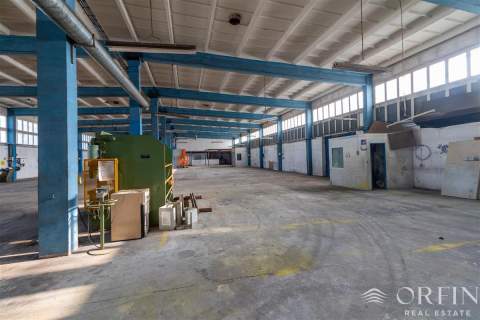 Hala produkcyjna z zapleczem biurowym 