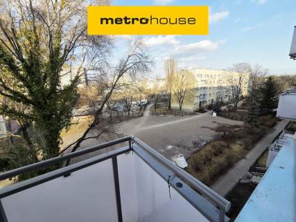 3 pokoje z balkonem 46,5 m Bielany