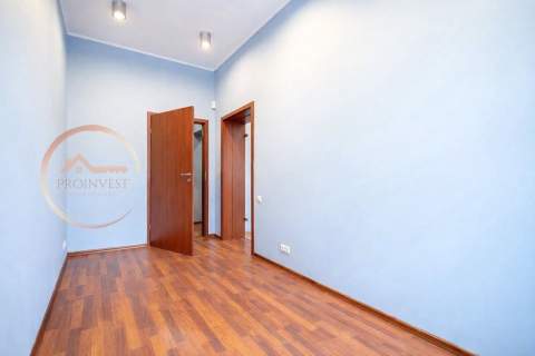 BEZCZYNSZOWE,ŚRÓDMIEŚCIE, PARKING, 3 POKOJE, 63 m