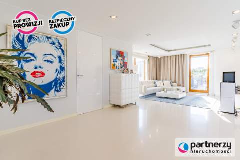 Luksusowy penthouse z prywatną windą i tarasem