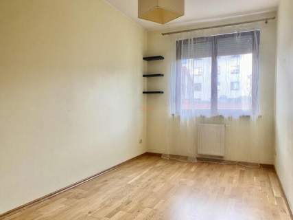 Belveder Park z zamykanym garażem baklon 9m2