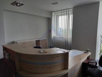 Biuro do wynajęcia Włochy 200m2