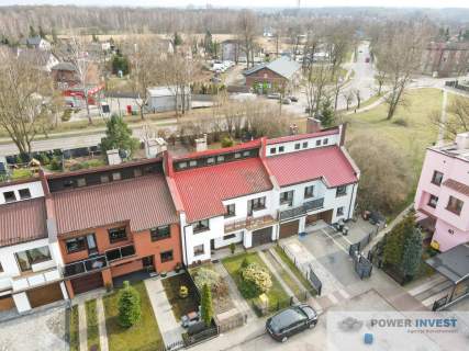 DOM W ZABUDOWIE SZEREGOWEJ DO WLASNEJ ARANŻACJI