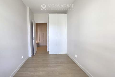 Centrum 3 pokoje, wysoki standard 55 m2, parking