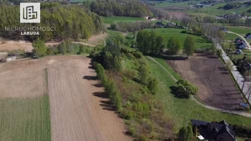 Działka inwestycyjna z widokiem na jezioro Bącz