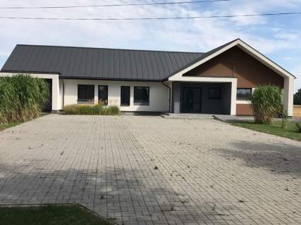 Do zamieszkania lub pod działalność gospodarczą