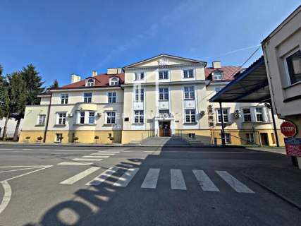 UNIKATOWA NIERUCHOMOŚĆ BIUROWO-ADMINISTRACYJNA-JASŁO -1400 m2