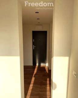 Słoneczne 2 pokoje gotowe do umeblowania.