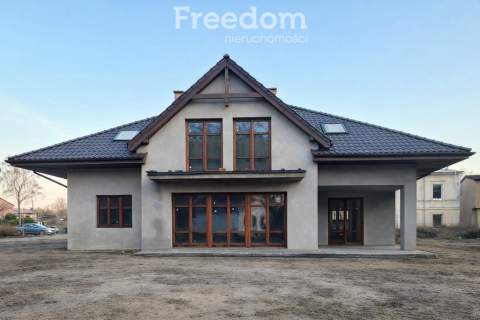 Przestronny dom wolnostojący w Świnoujściu 263m2