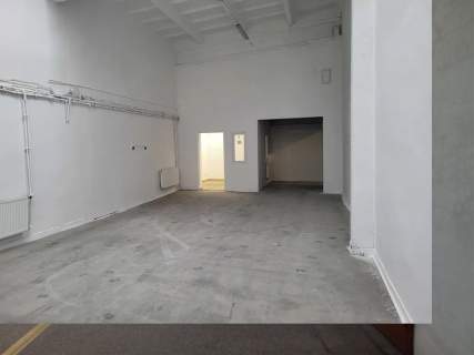 Magazyn 96 m2 z rampą TEOPARK Wersalska 47/75