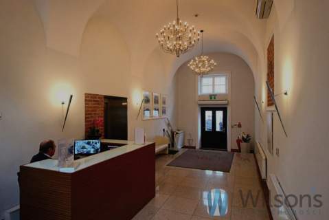 Lokal w podziemiu na Starówce - 129m2