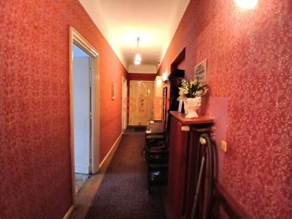 77 m2 w modernistycznej kamienicy - POTENCJAŁ I PRESTIŻ