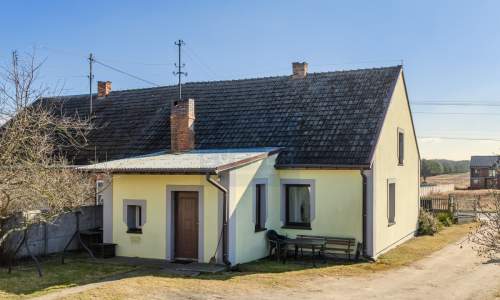 Dom do wprowadzenia z dużą działką i potencjałem