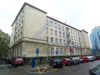 Śródmieście, biuro przy stacji metra