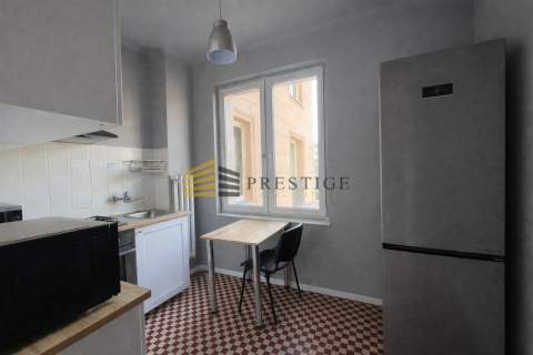 Plac Konstytucji, Lokal 90m2, 4 pokoje
