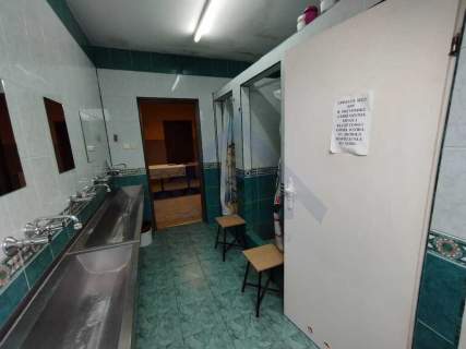 Sprzedam budynek wykorzystywany jako Hostel