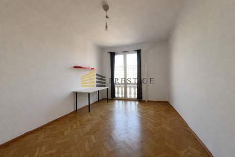Plac Konstytucji, Lokal 90m2, 4 pokoje