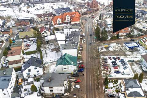 Budynek usługowy - 5 lokali, centrum Sierakowic.