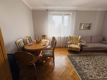 Przytulne i jasne mieszkanie w centrum