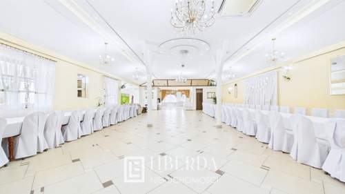 Dworek na uroczystości, pensjonat, 1000 m2, Firlej
