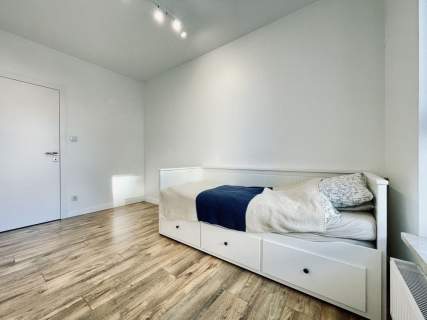 2019 Dwustronne Duży balkon Garaż 