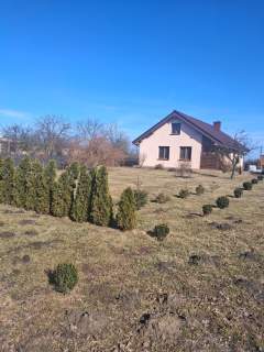 Dom parterowy na sprzedaż