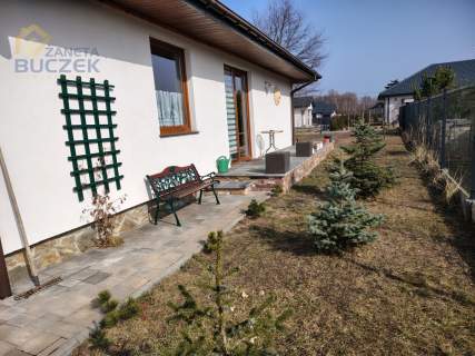 Sprzedam parterowy dom w Kuznocinie