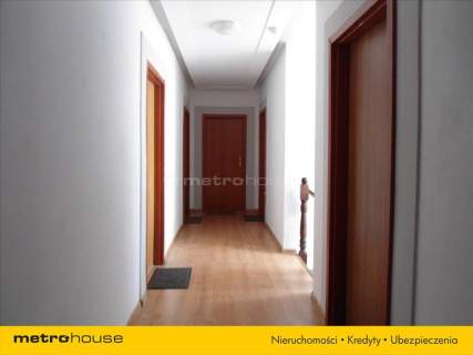 OBIEKT USŁUGOWO- HOTELOWY, 8POK, 2 LOKALE HANDLOWE