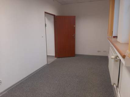 Biuro przy centrum logistyczno-magazynowym TEOPARK