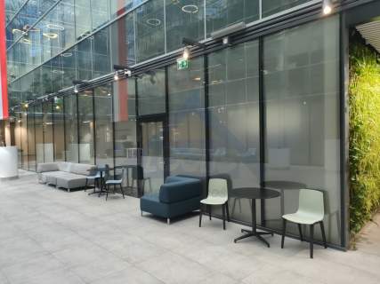 Centrum lokal handlowo-usługowy parter biurowca