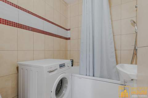 3 pokoje z dużym i słonecznym balkonem 